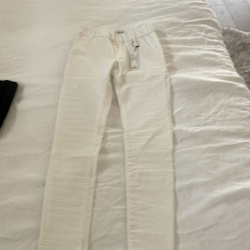 Bran new ..tags still on bevy flog Dafna pants size 23